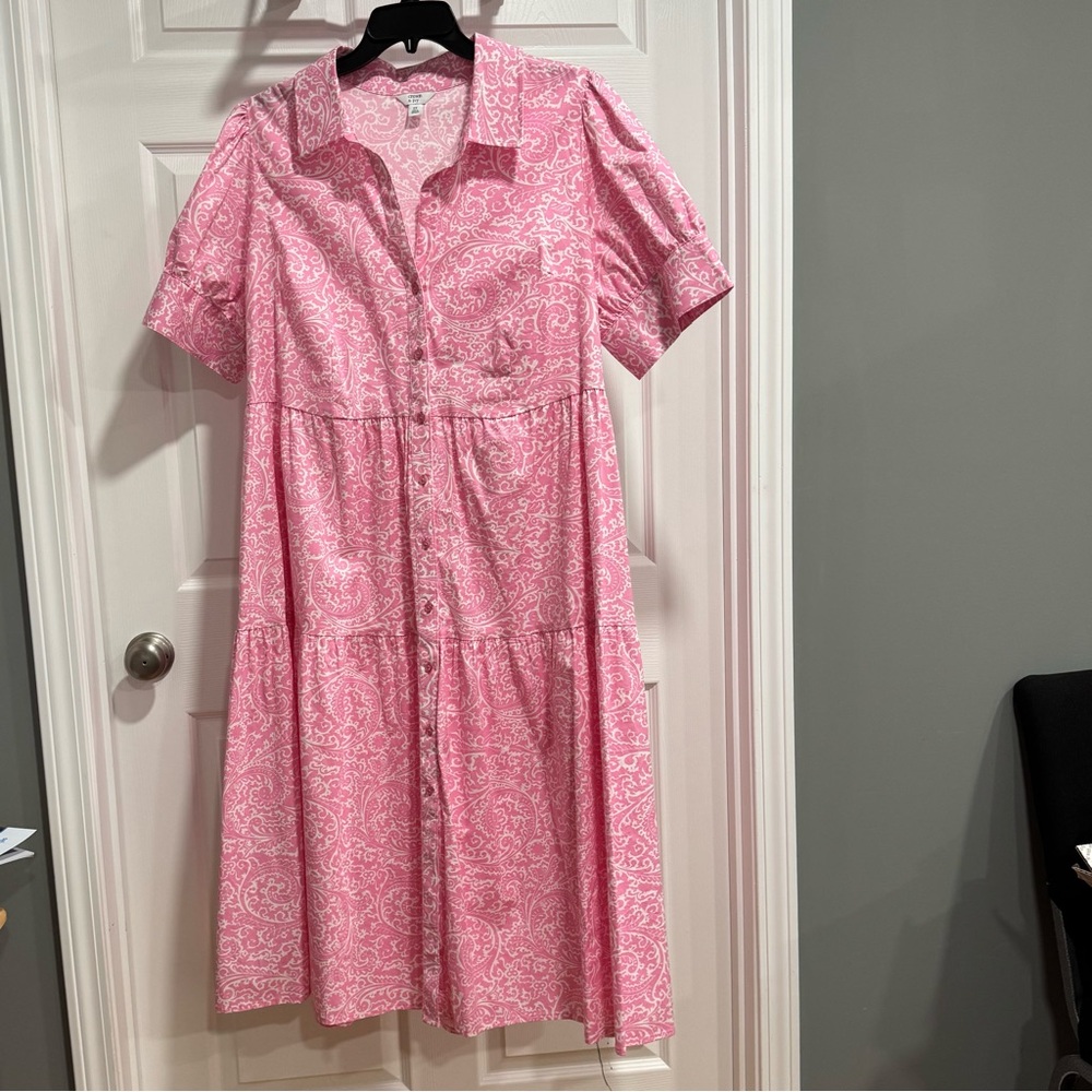 Crown & Ivy Pink Paisley Midi Dress